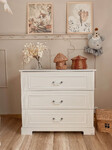 Ines elegant white chest of drawers