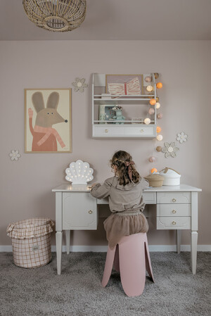Royal  latte desk