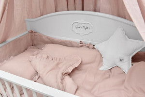 Linien bedding with a flounce dusty pink L with filling