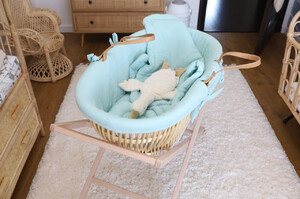 Textiles to the Moses basket Mint