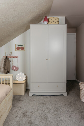 Royal_latte_wardrobe_01.jpg