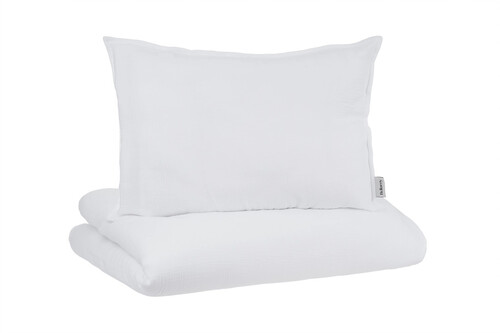 Snow_white_muslin_bedding_01.jpg