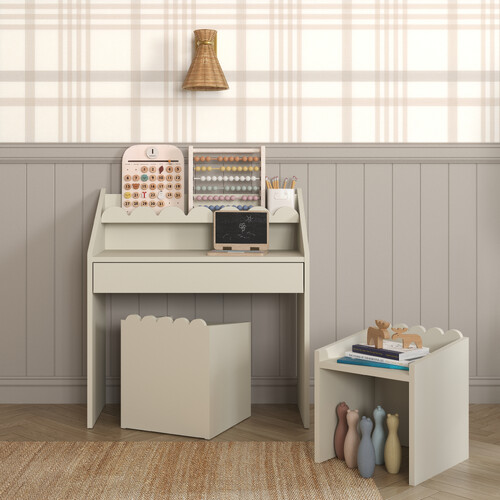 BN_latte_set_chair_desk_lifestyle.jpg