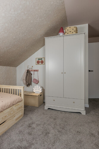 Royal_latte_wardrobe_03.jpg