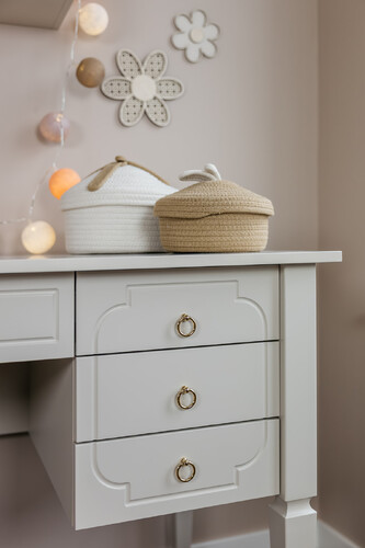 Royal_latte_desk_01.jpg